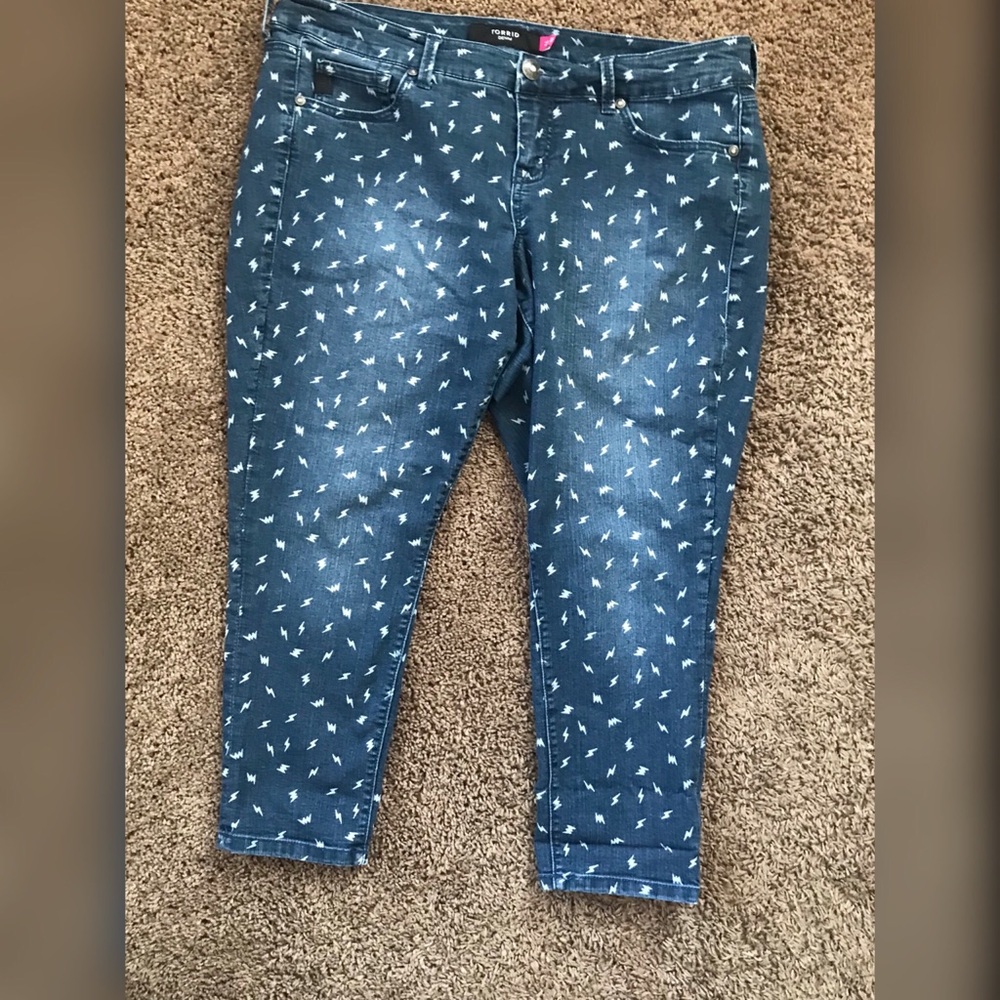 Torrid ankle jean